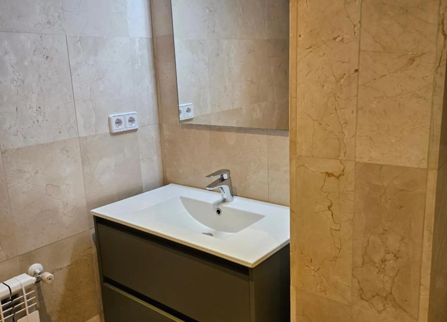 Apartment Estudiosuenossuite Sant Just Desvern Spain