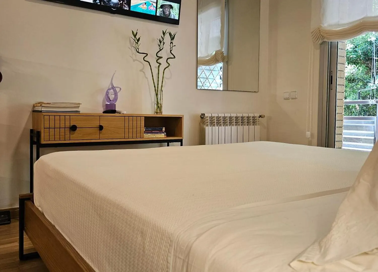 Apartment Estudiosuenossuite Sant Just Desvern