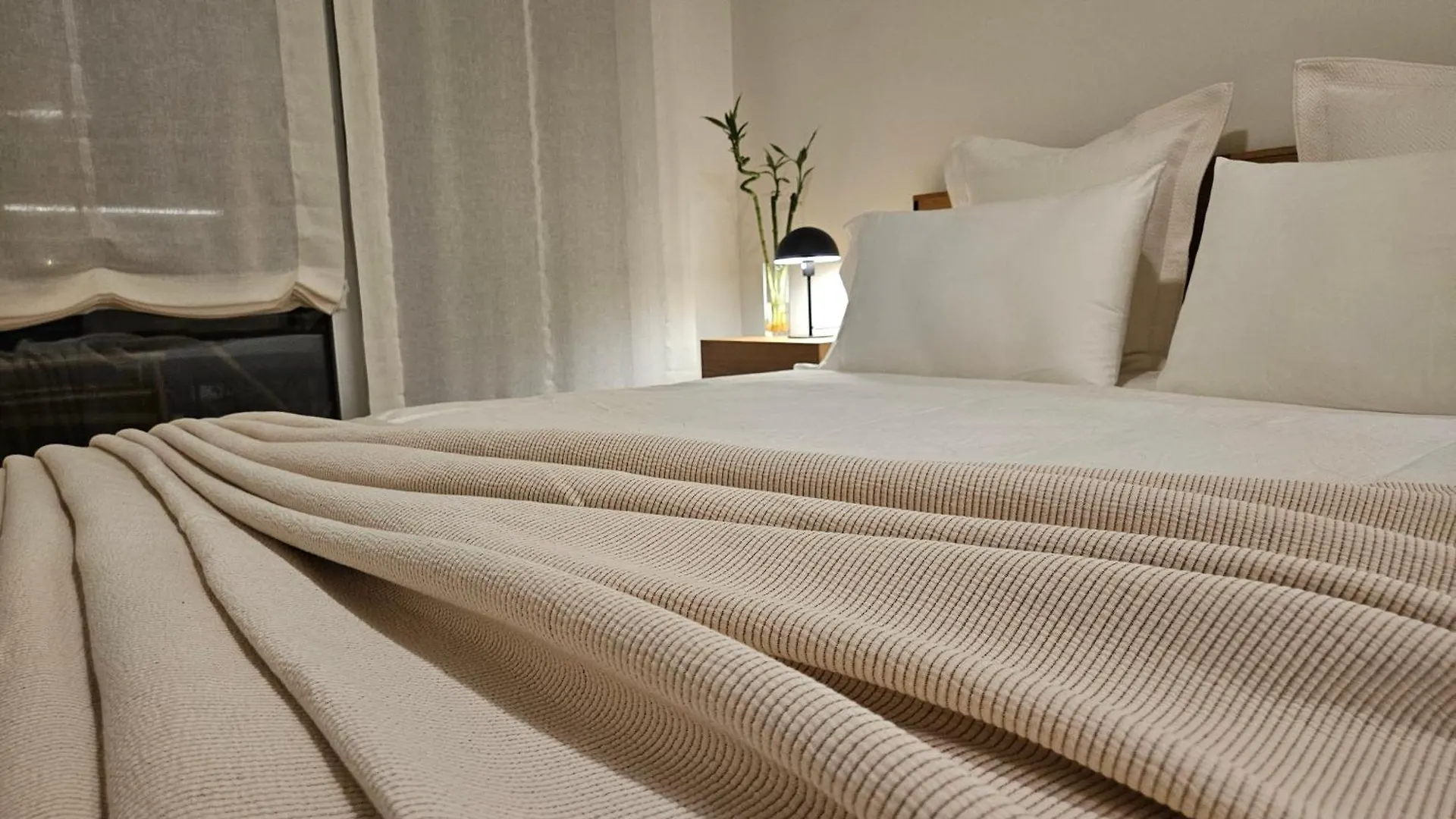 Estudiosuenossuite Sant Just Desvern 0*,  Spain